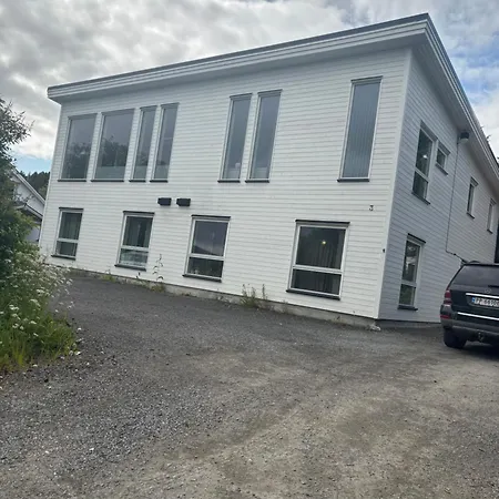 Apartamento Kroken 3 *